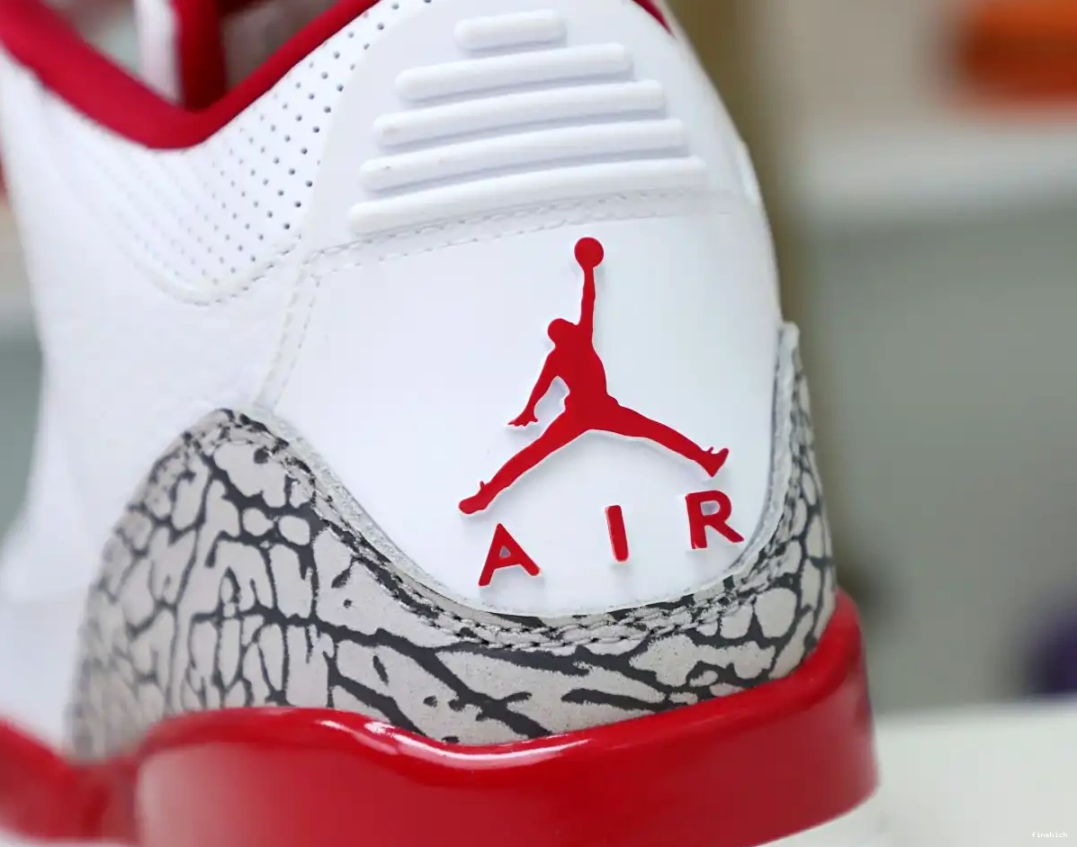3 Red(CT8532-126） Cardinal Jordan Air Retro  0624